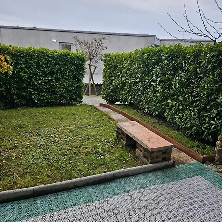 Joli Petite-source * Lausana